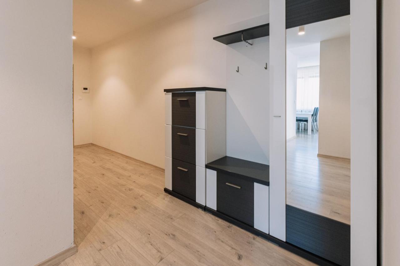 Skau 2 Old Town Family & Business Apartment 2 Floor Free Parking Μπρατισλάβα Εξωτερικό φωτογραφία