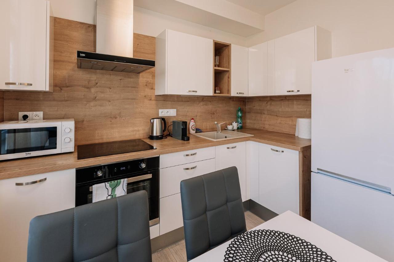 Skau 2 Old Town Family & Business Apartment 2 Floor Free Parking Μπρατισλάβα Εξωτερικό φωτογραφία