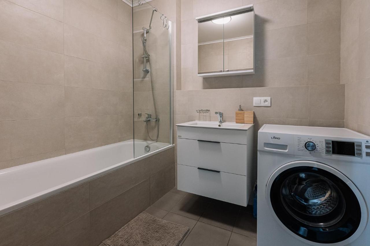 Skau 2 Old Town Family & Business Apartment 2 Floor Free Parking Μπρατισλάβα Εξωτερικό φωτογραφία